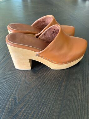 New Charlotte Stone Martino Luggage Brown Leather Platform Clog Mules